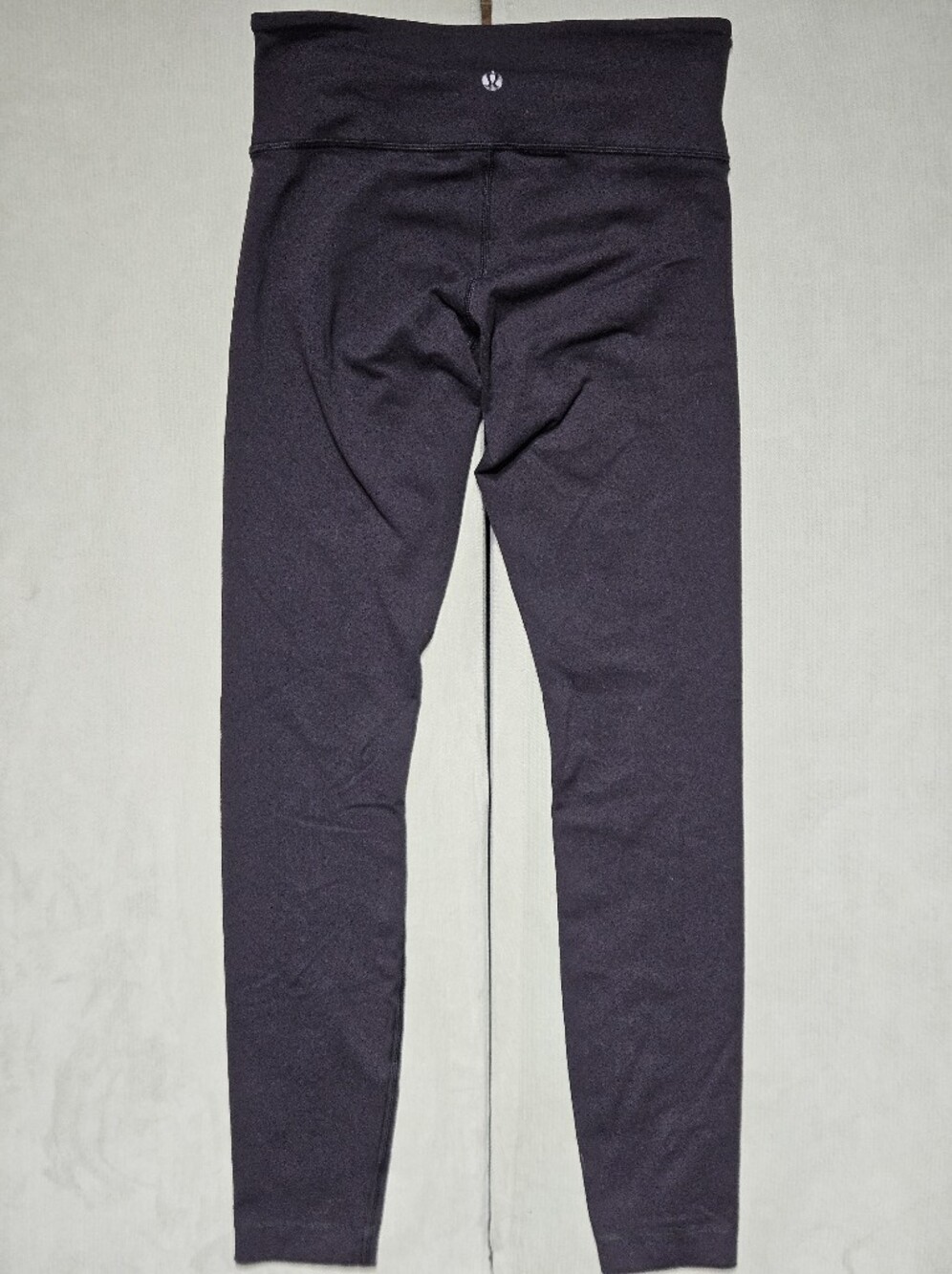 Lululemon Size 4 High Rise Tights - Picture 2 of 5